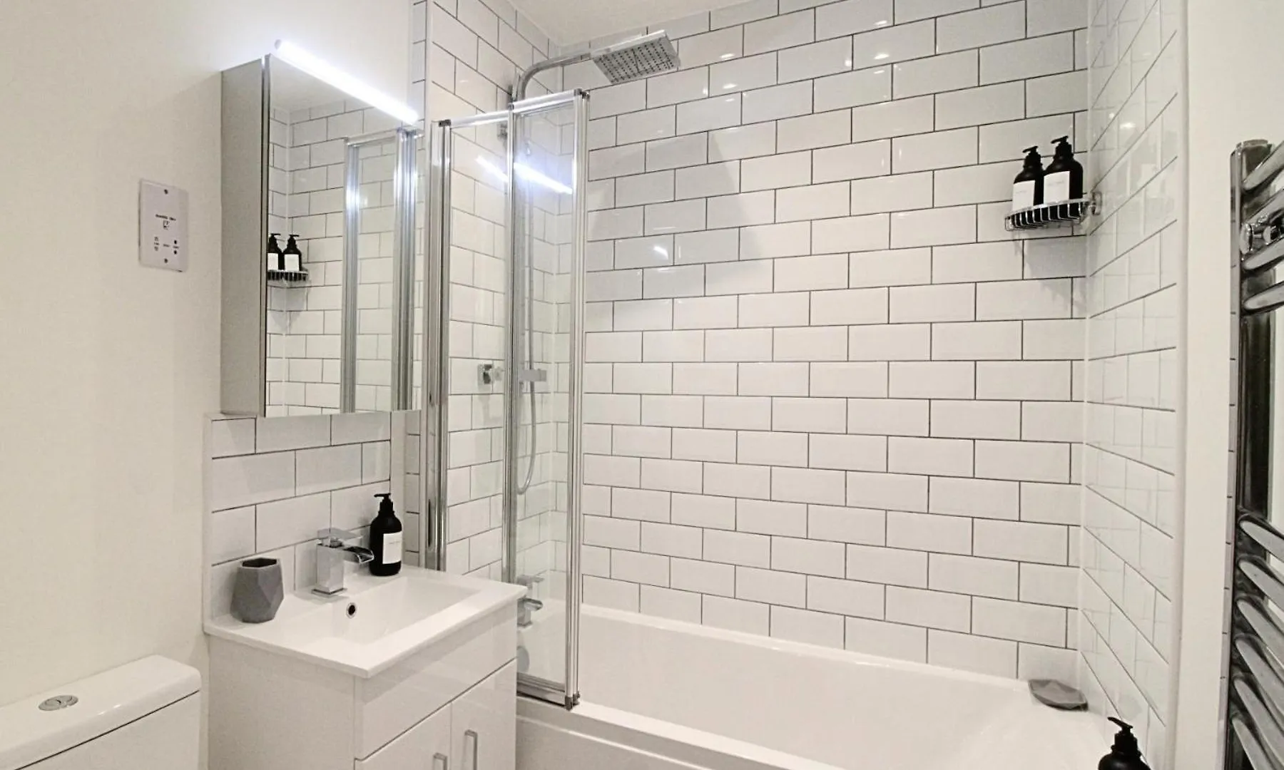 Modern Harrogate Centre Apartment