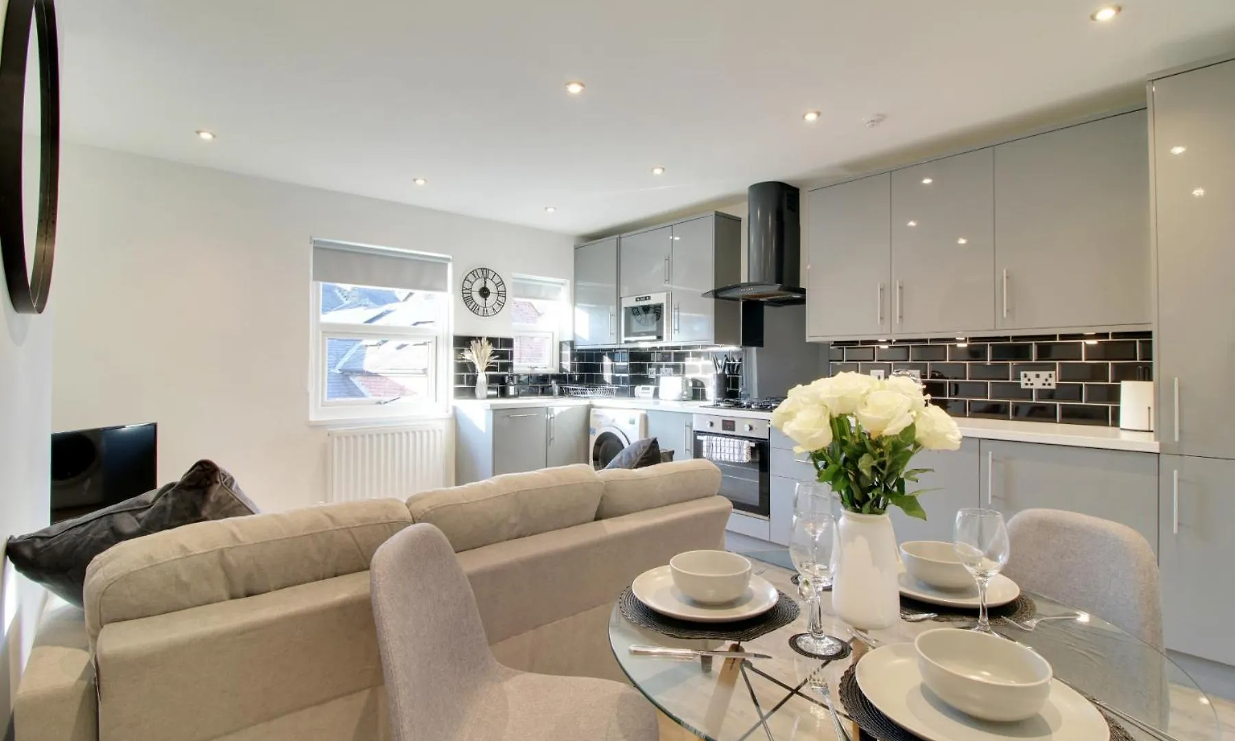 Modern Harrogate Centre Apartment