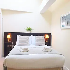  Apartment The Penthouse At Regent House Light And Airy Floor With Lift Access 1 Bedroom En-suite Luxury Ultra Location